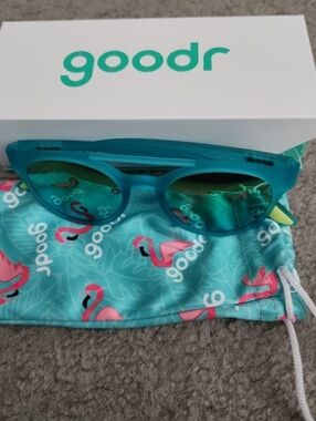 Goodr Mr Ray Sting Sunglasses Unisex